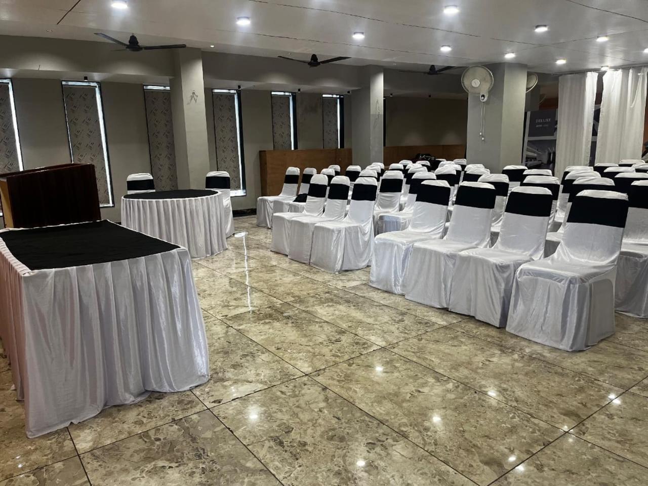 The Imperial Hotel & Restaurant Banswara Extérieur photo